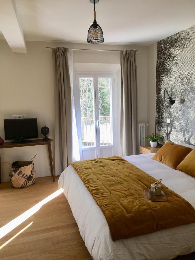 Les Terres Rouges 06 Bed and Breakfast Guillaumes Eksteriør billede